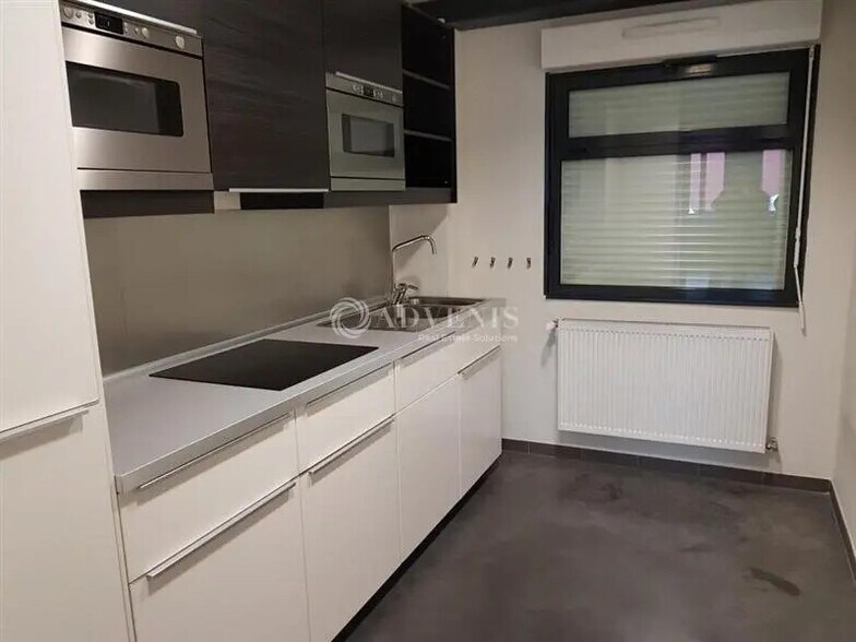 Bureau dans Roubaix à louer - Photo intérieure – Image 2 sur 5