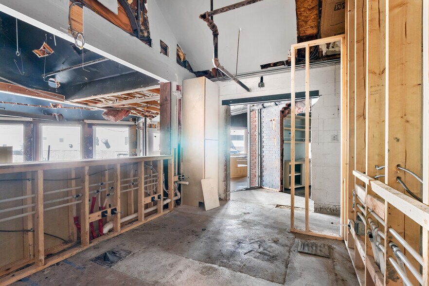 1811 Division St, Nashville, TN à louer - Photo intérieure – Image 2 sur 31