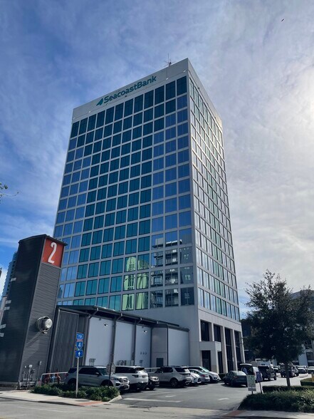 250 N Orange Ave, Orlando, FL à louer - Photo de l’immeuble – Image 2 sur 5