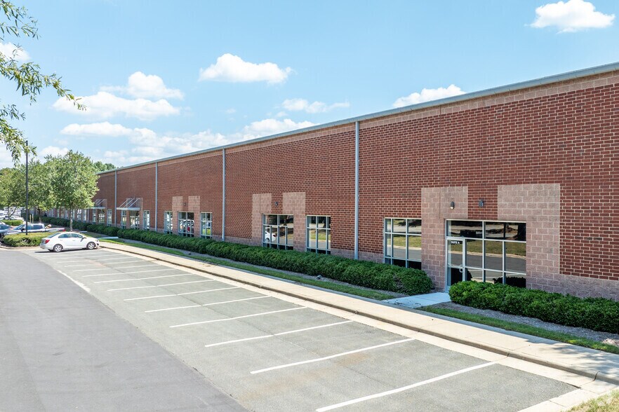 3000 Perimeter Park Dr W, Morrisville, NC à louer - Photo de l’immeuble – Image 2 sur 11