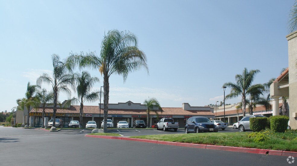 40119 Murrieta Hot Springs Rd, Murrieta, CA à louer - Photo de l’immeuble – Image 3 sur 9