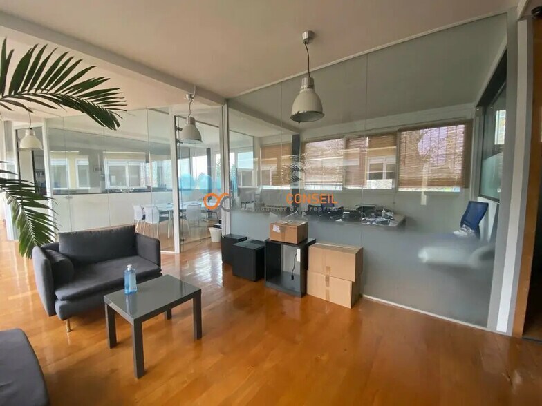 Bureau dans Nanterre à louer - Photo de l’immeuble – Image 2 sur 7