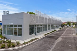 Plus de détails pour 11045 SW 216th St, Miami, FL - Local commercial à louer