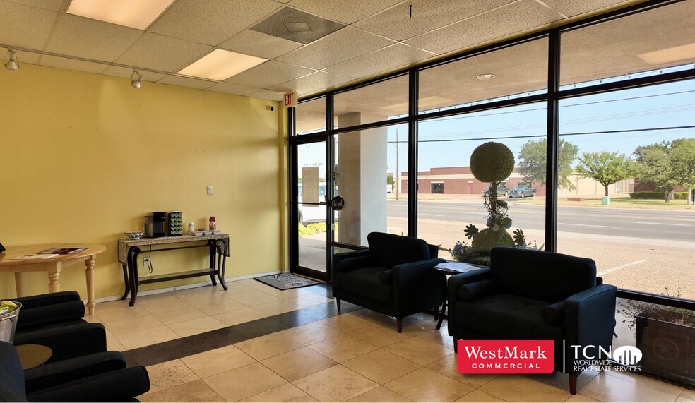 7335 82nd St, Lubbock, TX à louer - Photo de l’immeuble – Image 2 sur 6