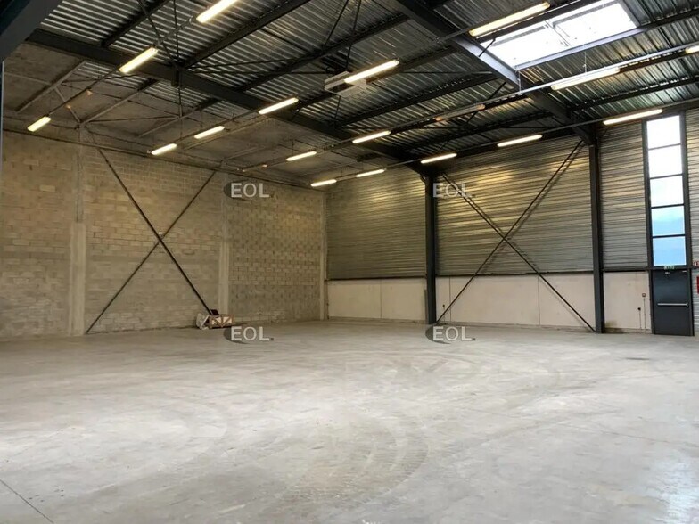 Local d’activités dans Taverny à louer - Photo intérieure – Image 2 sur 5