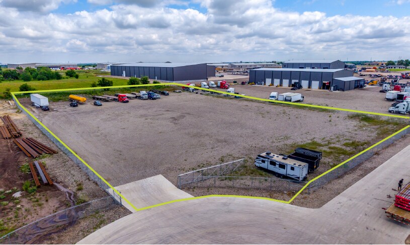 220 Panther Dr, Rhome, TX à louer - Photo de l’immeuble – Image 2 sur 4
