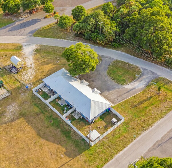 110 SW 9th Ave, Okeechobee, FL à vendre - Photo de l’immeuble – Image 2 sur 15
