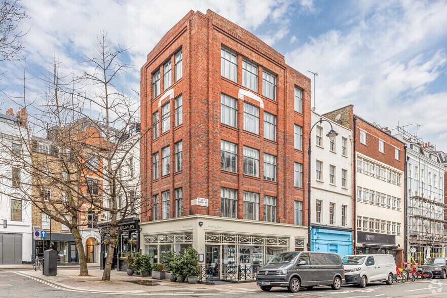 1-3 Charlotte St, Londres à louer - Photo principale – Image 1 sur 8