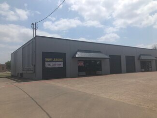 Plus de détails pour 300 Bryant Ave, Midlothian, TX - Local d'activités à louer