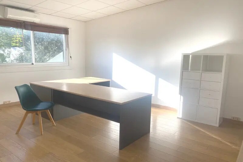 Bureau dans Montpellier à louer - Photo de l’immeuble – Image 2 sur 7