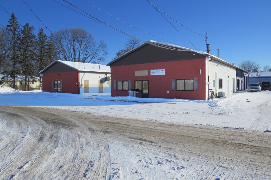 675-685 High Grove Blvd, Akron, OH à louer - Photo de l’immeuble – Image 2 sur 19