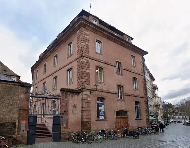Bureau dans Strasbourg à louer - Photo de l’immeuble – Image 2 sur 10