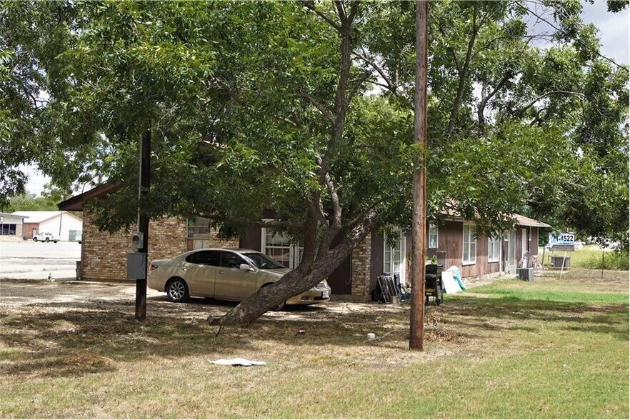 Highway 290, Elgin, TX à vendre - Photo de l’immeuble – Image 3 sur 9