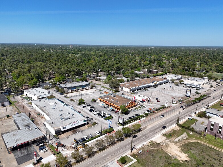 Champions Village portefeuille de 11 biens à vendre sur LoopNet.fr - Photo principale – Image 1 sur 12