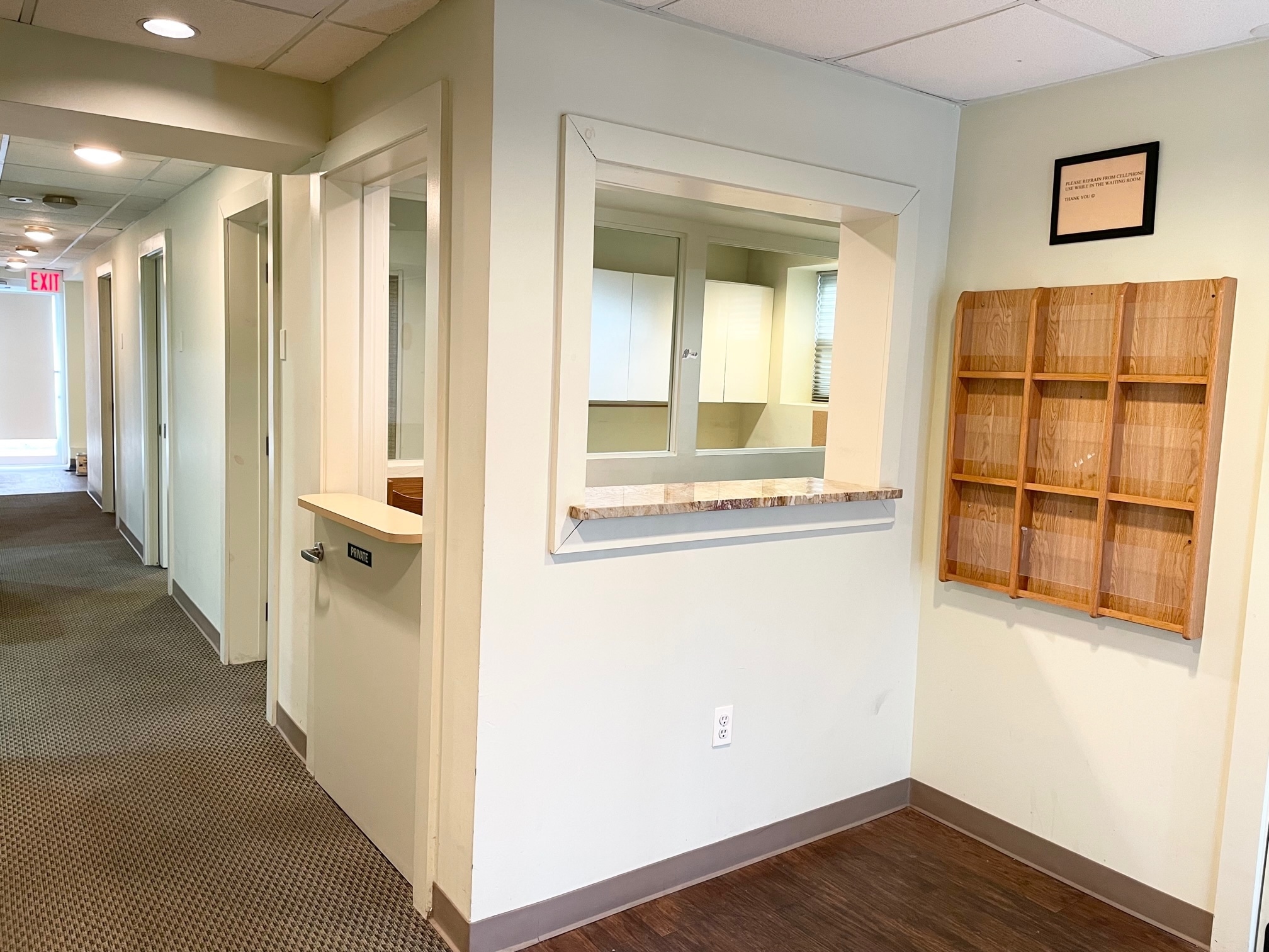 213-44 40th Ave, Bayside, NY à louer Photo principale– Image 1 sur 11