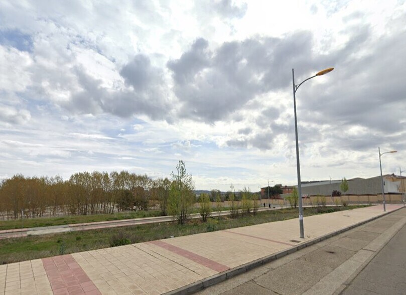Avenida Agustinos de León, León, León à vendre - Autre – Image 1 sur 1