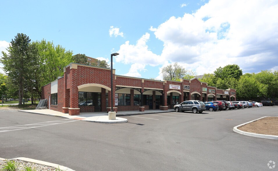 26 Congress St, Saratoga Springs, NY à louer - Photo de l’immeuble – Image 2 sur 5