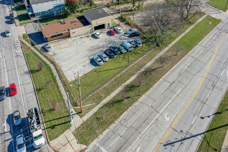 715 W 30th St, Indianapolis, IN à vendre - Aérien – Image 2 sur 15