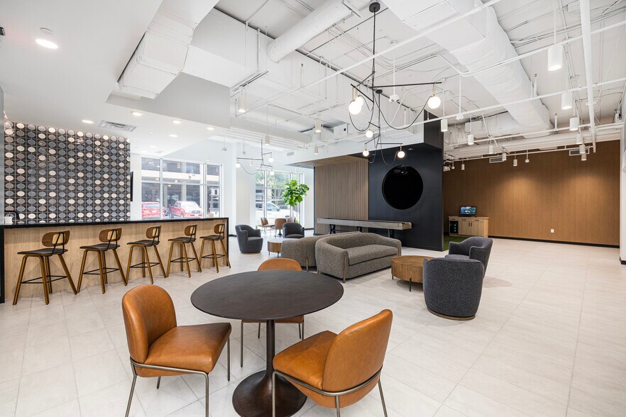 7800 N Dallas Pky, Plano, TX à louer - Photo de l’immeuble – Image 2 sur 14