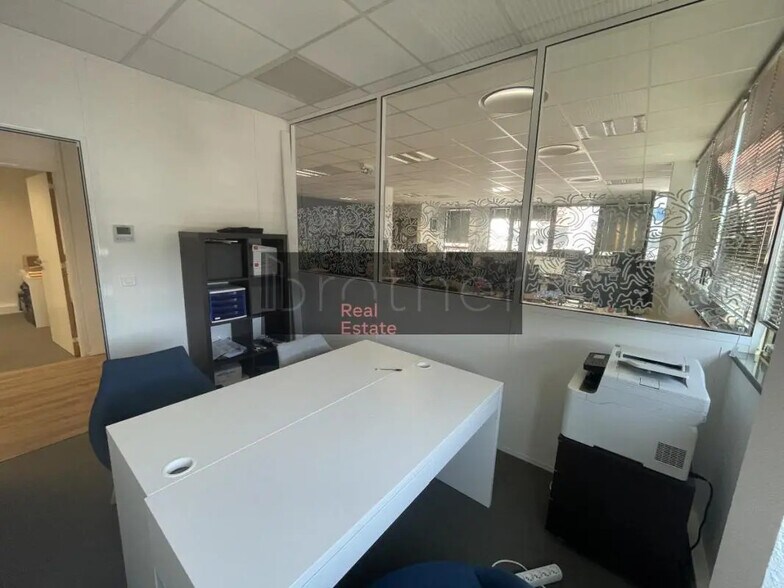 Bureau dans Pessac à louer - Photo de l’immeuble – Image 3 sur 5