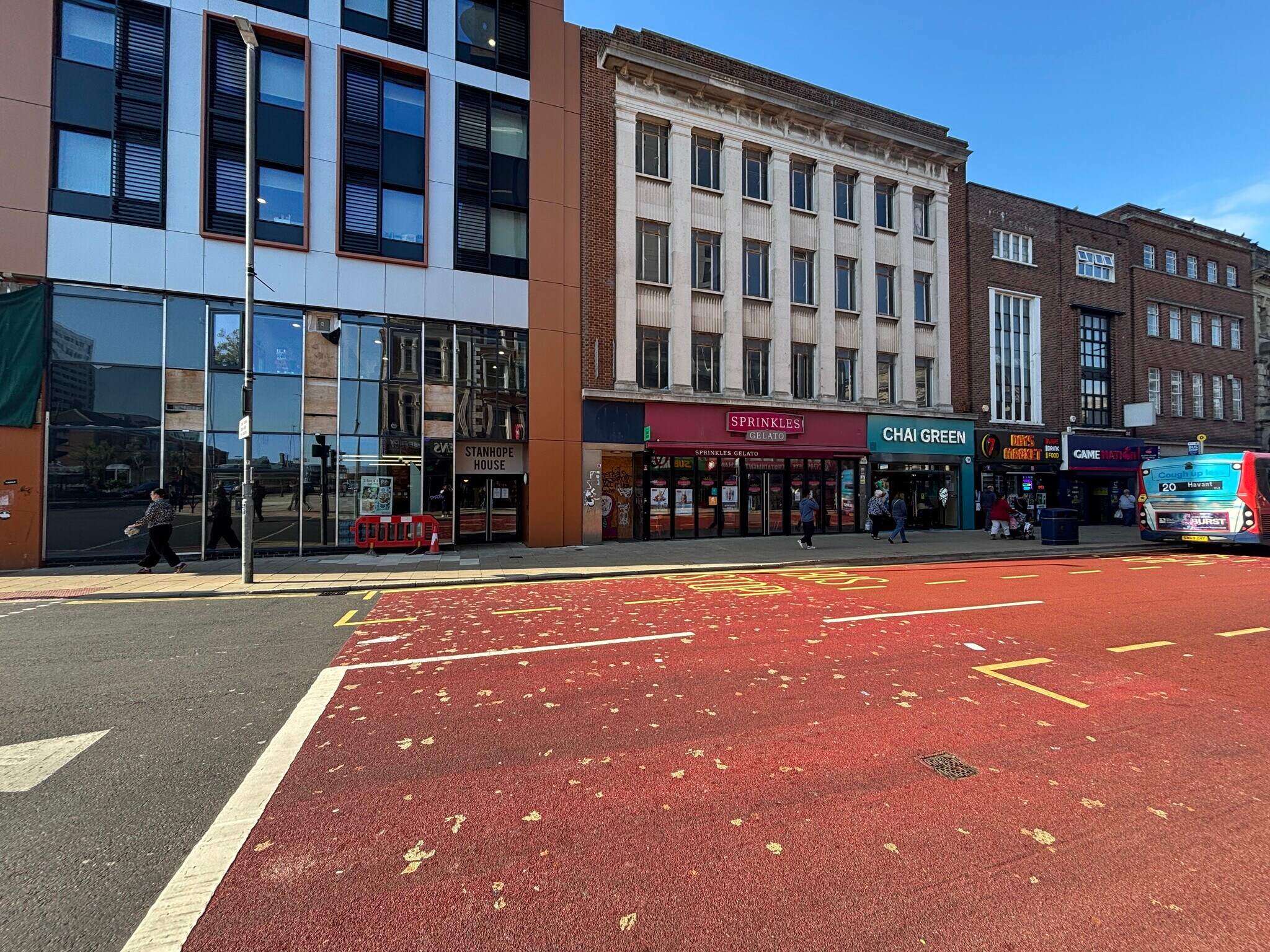 97-97A Commercial Rd, Portsmouth à louer Photo principale– Image 1 sur 6