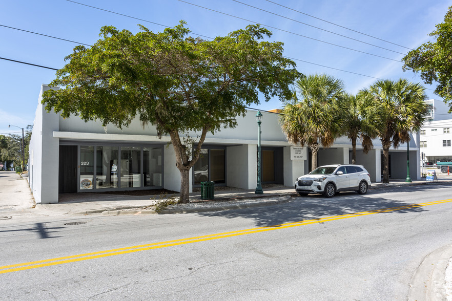 323-329 Central Ave, Sarasota, FL à louer - Photo de l’immeuble – Image 1 sur 24