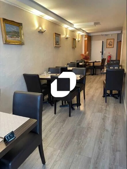 Local commercial dans Corbeil-Essonnes à vendre - Photo intérieure – Image 3 sur 3