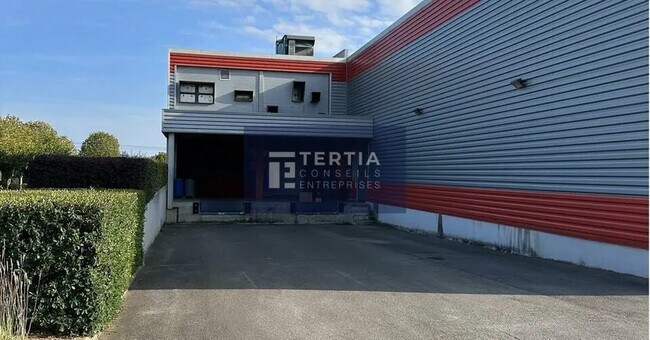 Plus de détails pour Local d’activités à vendre