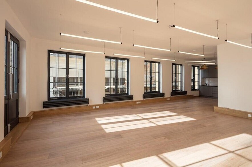 78A Luke St, Londres à louer - Photo de l’immeuble – Image 2 sur 71