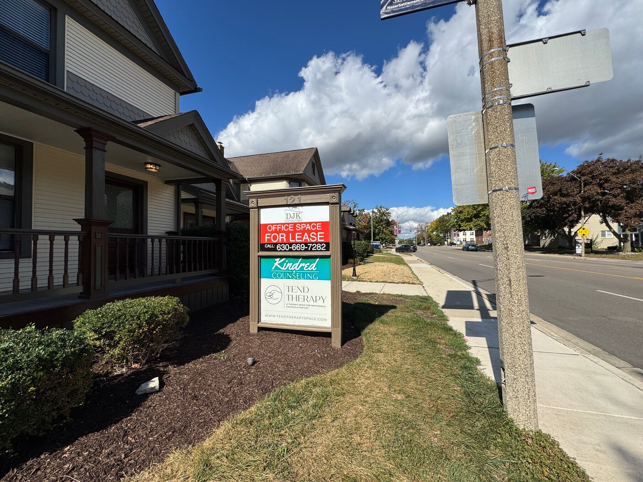 121 N Washington St, Naperville, IL à louer Photo de l’immeuble– Image 1 sur 13