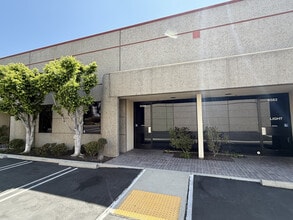 9580-9592 Topanga Canyon Blvd, Chatsworth, CA à louer Photo intérieure– Image 1 sur 8