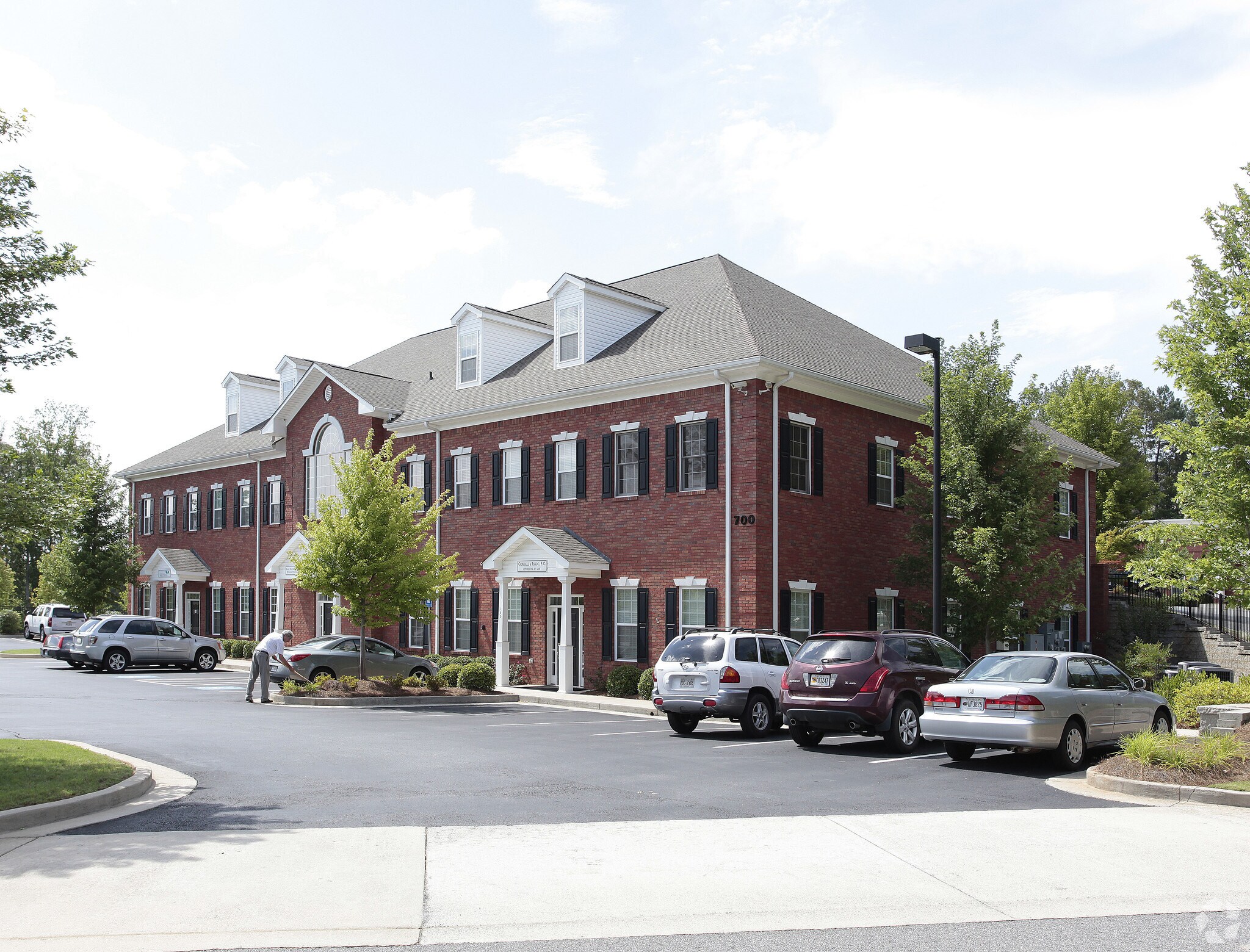 700 Churchill Ct, Woodstock, GA à louer Photo principale– Image 1 sur 22