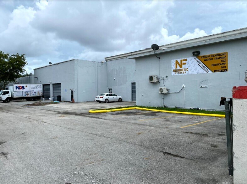 5900 Stirling Rd, Hollywood, FL à louer - Photo principale – Image 1 sur 15