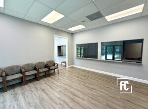 9955 SE Federal Hwy, Hobe Sound, FL à louer Photo intérieure– Image 2 sur 15