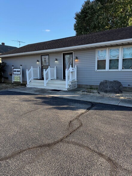 1244 Forrest Ave, Dover, DE à vendre - Photo de l’immeuble – Image 1 sur 7
