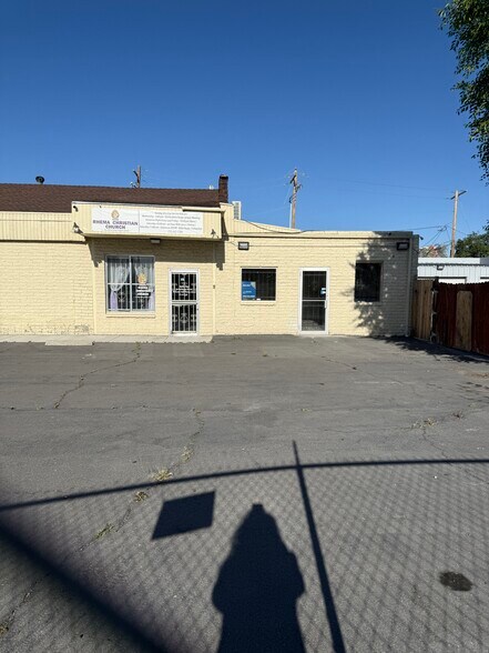1953 1/2 Prater Way, Sparks, NV à louer - Photo de l’immeuble – Image 3 sur 12