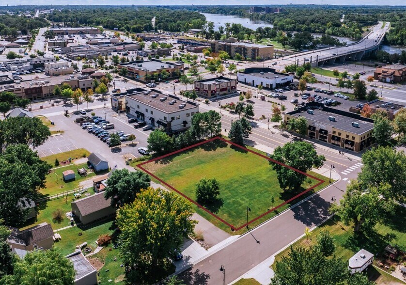 220-224 2nd Ave S, Sauk Rapids, MN à vendre - Photo de l’immeuble – Image 1 sur 5