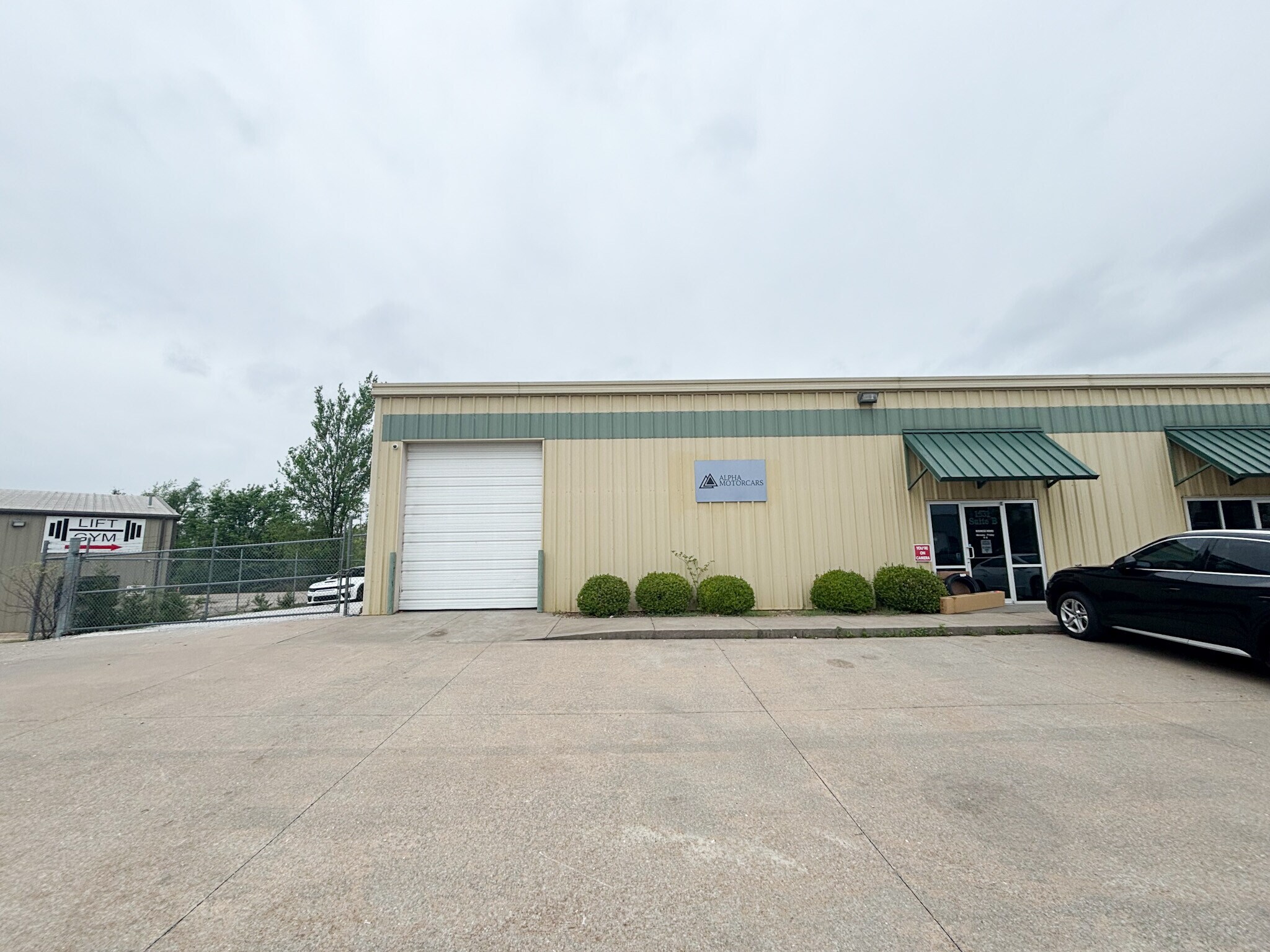 1531 N Commercial Rd, Nixa, MO à louer Photo principale– Image 1 sur 15
