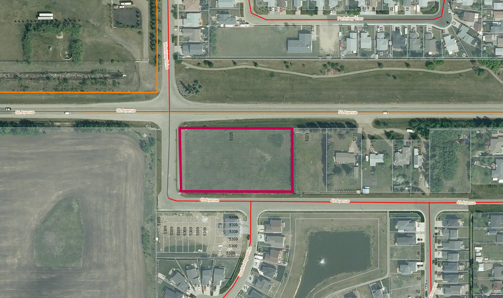 5225 50 ave, Calmar, AB à vendre - Photo de l’immeuble – Image 2 sur 4