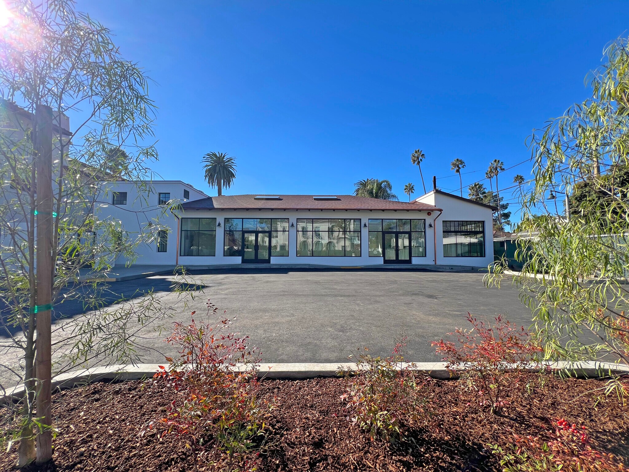 433 Chapala St, Santa Barbara, CA à louer Photo principale– Image 1 sur 18