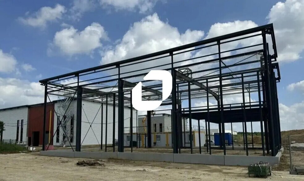 Local d'activités dans Serris à vendre - Photo de l’immeuble – Image 2 sur 3