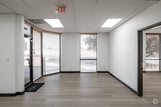 2500-2536 NE Loop 820, Fort Worth, TX à louer Photo intérieure– Image 2 sur 8