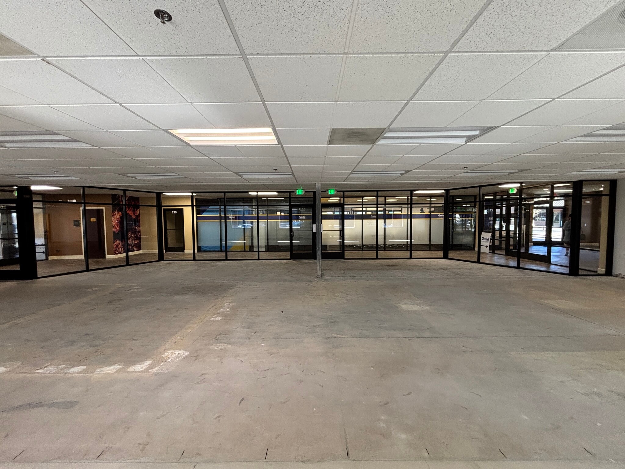 245 Commercial St SE, Salem, OR à louer Photo intérieure– Image 1 sur 7