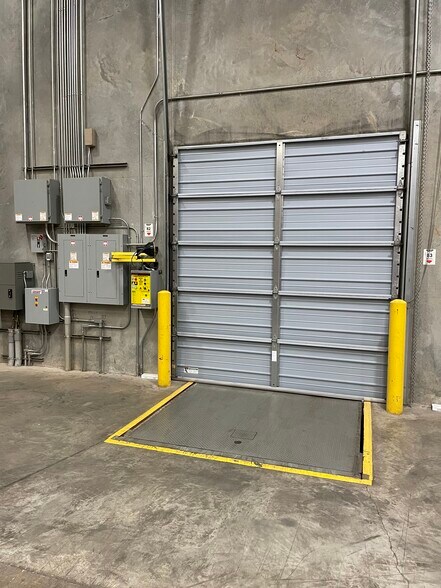 1532 Midfield Industrial Blvd, Birmingham, AL à vendre - Photo intérieure – Image 3 sur 12