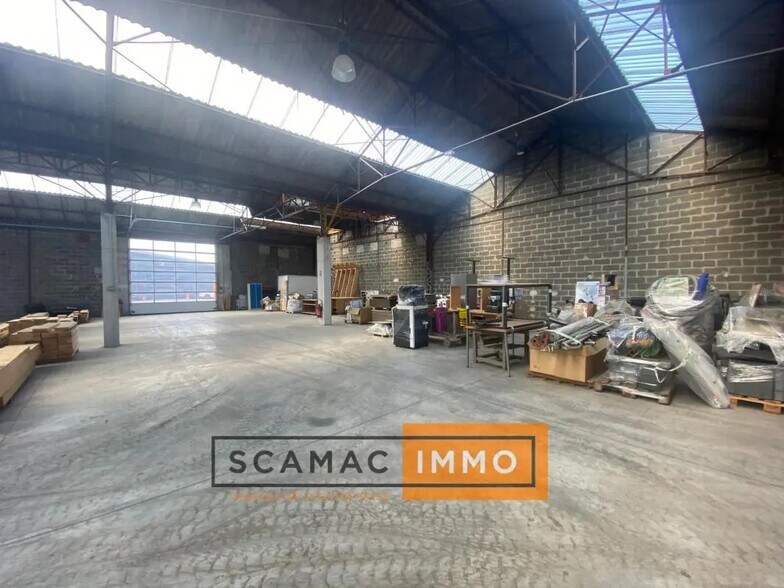 Industriel/Logistique dans Rousset à louer - Photo de l’immeuble – Image 3 sur 4