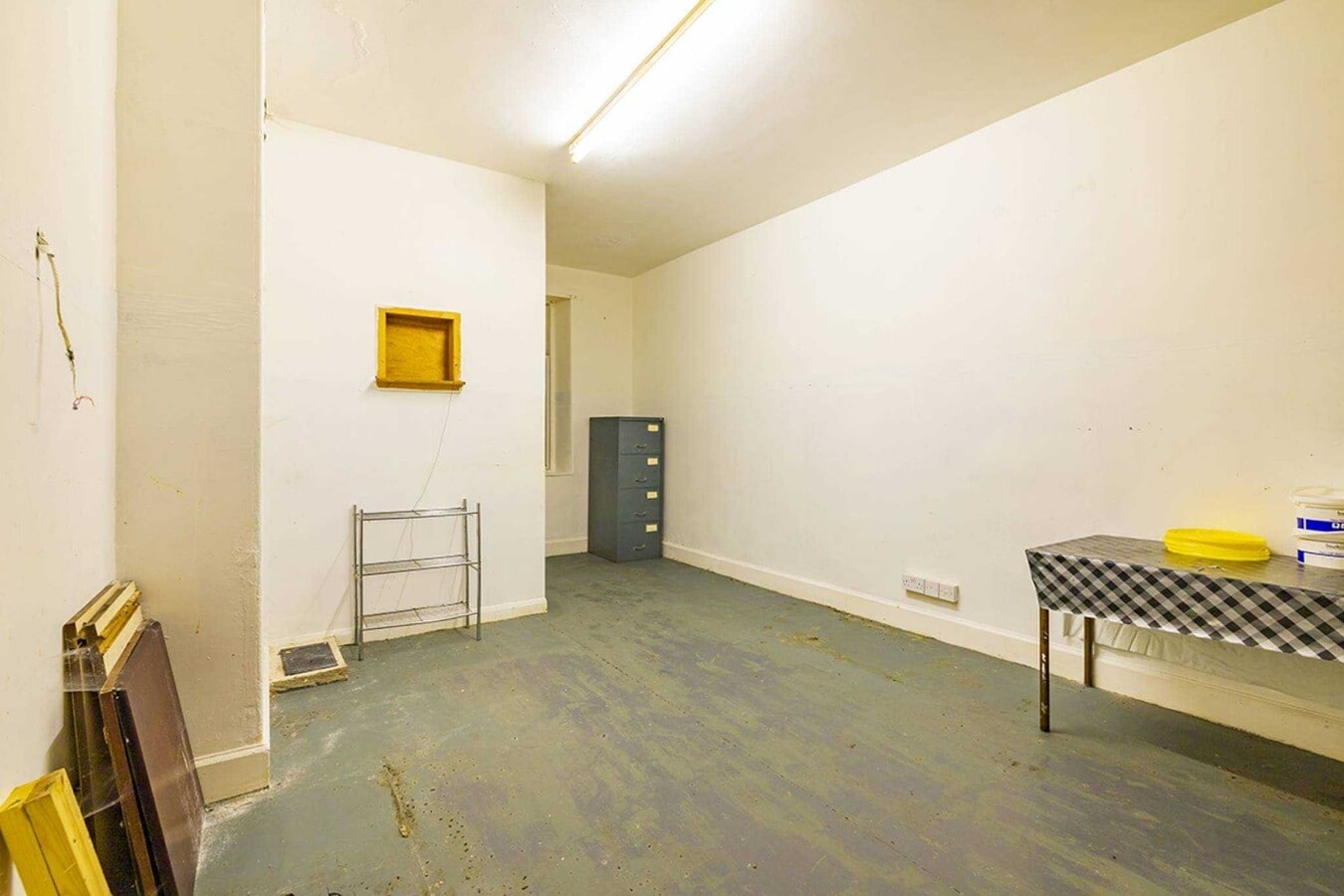 3 West Church St, Buckie, MRY AB56 1BN - Lot 1 - - Photo intérieure - Image 1 of 8