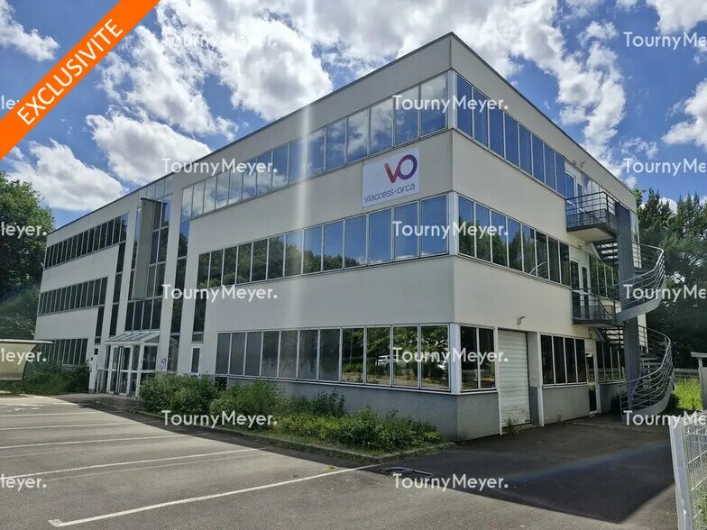 Bureau dans Cesson-Sévigné à louer - Photo de l’immeuble – Image 1 sur 8