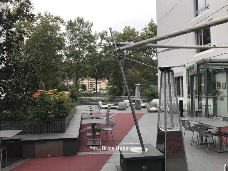 50 Quai Paul Sédallian, Lyon à louer - Photo de l’immeuble – Image 2 sur 11