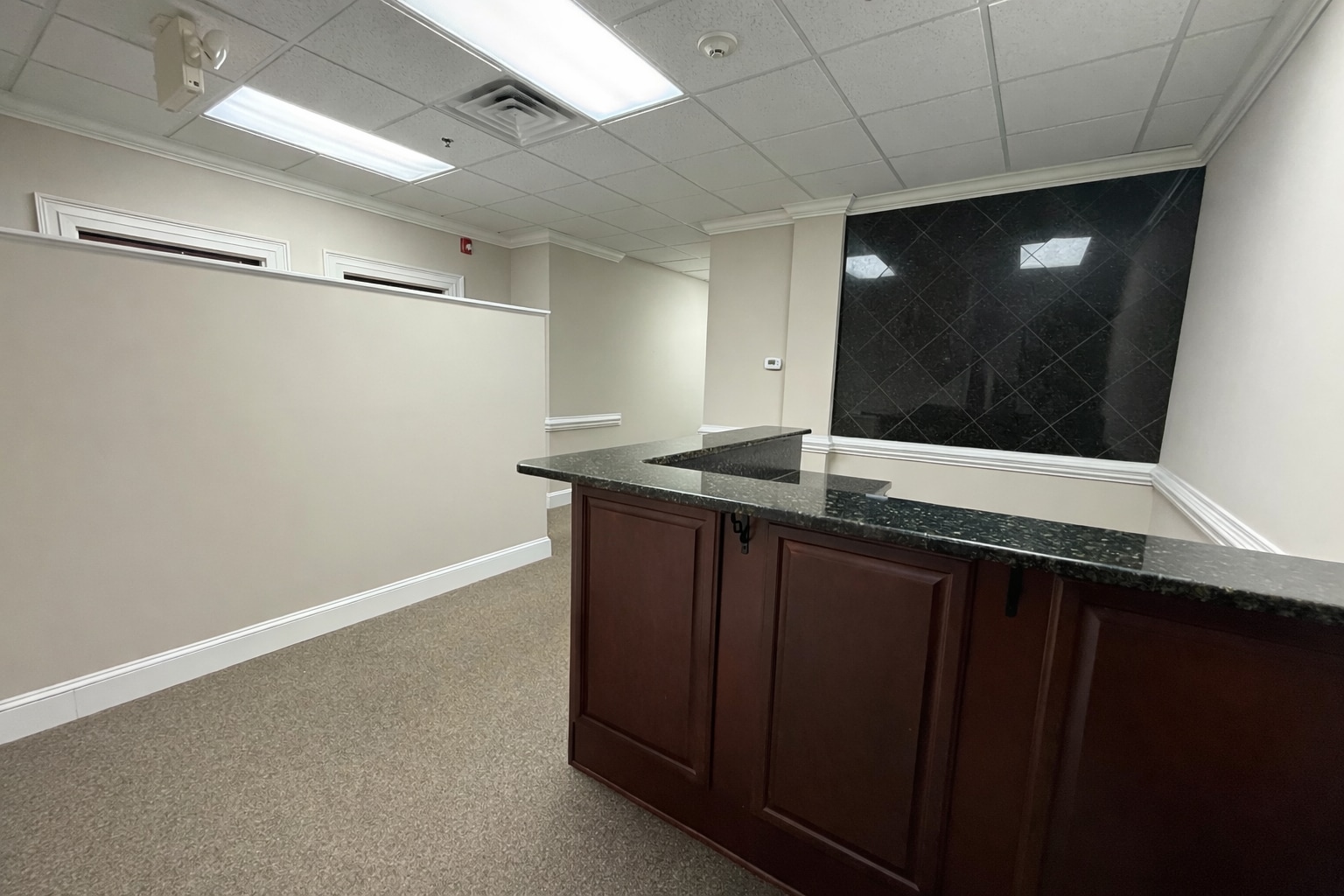 639 Executive Pl, Fayetteville, NC à louer Photo intérieure– Image 1 sur 8