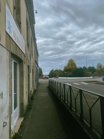 Local commercial dans Quimper à louer - Photo de l’immeuble – Image 2 sur 2